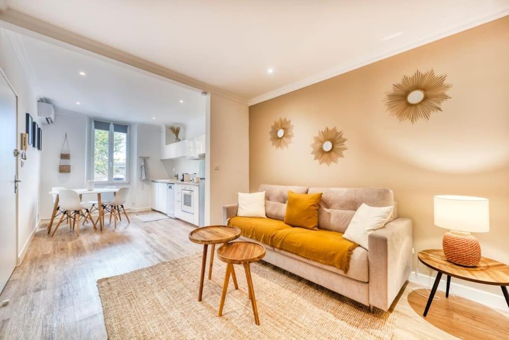 Appartement Neuf Centre Ville Et Plage A Proximite Saint-Raphaël Extérieur photo